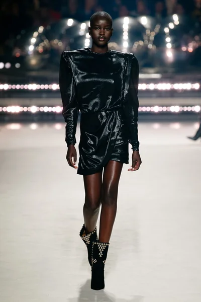 Look 49